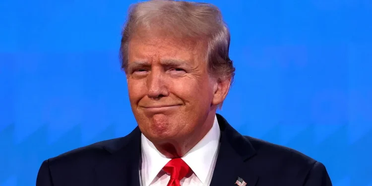 विदेशी सवारी साधनमा २५ प्रतिशत थप कर लगाउने ट्रम्पको घोषणा