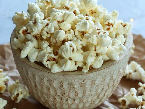 पपकर्नको अस्वभाविक आयतप्रति कृषिमन्त्रीको चासो, निगरानी गर्न निर्देशन्