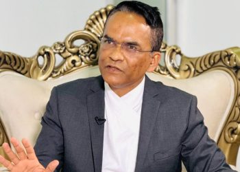 उच्च मनोबलका साथ काम गर्न निजी क्षेत्रलाई गभर्नर पौडेलको आग्रह